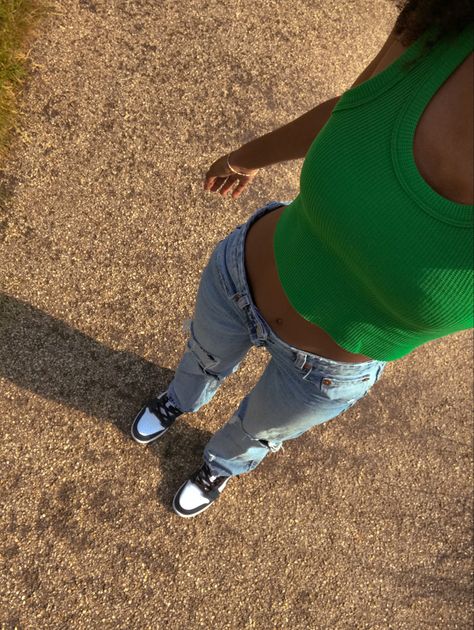 straight leg jeans and green tank top + air jordans Green Tank Outfit, Green Tank Top Outfit, Jeans And Jordans, Outfit Inspo Green, Tank Top Outfit, Tank Outfit, Tank Top Outfits, Top Outfit, Green Tank Top