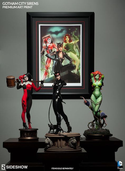 Joker And Batman, Gotham Sirens, Toy Collection Display, Gotham City Sirens, Comic Room, Dc Collection, Batman Statue, Marvel Statues, Dc Figures