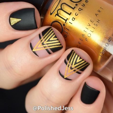 Happy #matteblacknegativespacemanifriday! 🖤✨🖤✨🖤 Products used for this man Golden Nail Art, Elegant Manicure, Minimal Nails Art, Mens Nails, Golden Nails, Art Deco Nails, Geometric Nail Art, Minimalist Nail Art, Gold Nail