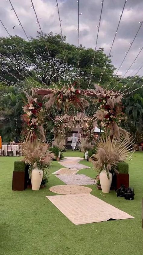 Entrance Decor Wedding, African Wedding Decor, Mehandi Decor, Nikkah Decor, Rustic Theme Wedding, Themed Wedding Decorations, Tropical Wedding Inspiration, Wedding Stage Backdrop, Wedding Hall Decorations