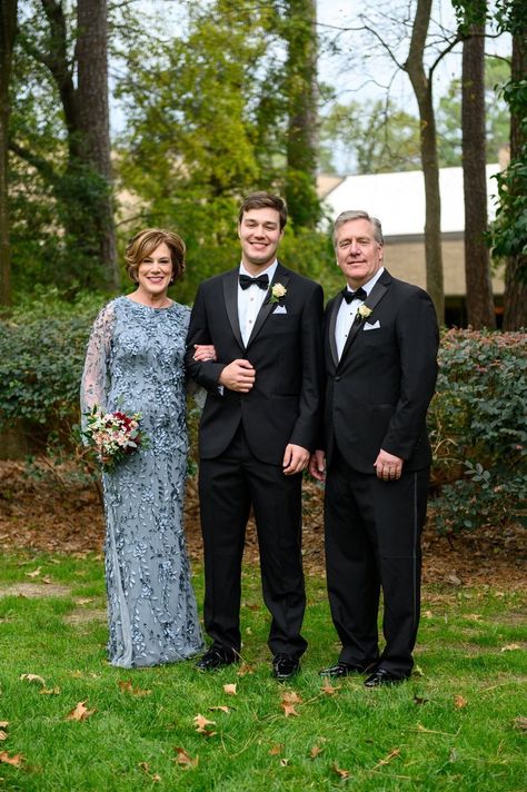 Groom with Mother & Father in Houston Groom Wedding Outfit, Classic Winter Wedding, Wedding Planning Details, Wedding Outfits For Groom, Mother Photos, Father Of The Groom, Bride Groom Photos, Wedding Photo Gallery, Burgundy Bridesmaid