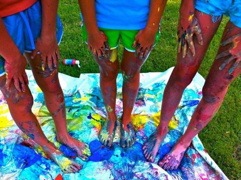 Messy Twister, Paint Twister, Ship Goals, Bucket List For Girls, Sleepover Fun, Bff Bucket List, Birthday 17, Best Friend Bucket List, Friend Ship