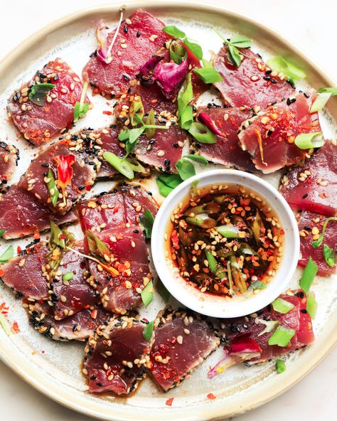 Raw Tuna Recipe, Tuna Tataki, Raw Tuna, Mapo Tofu, Lake Food Ideas Summer, Food Ideas Summer, Lake Food Ideas, Ahi Tuna, Tuna Recipes