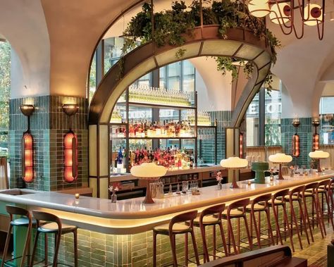 These are NYC’s 17 most beautiful restaurants Most Beautiful Restaurants, Beautiful Restaurants, Tavern On The Green, Explore City, Modern Restaurant, Jw Marriott, Nyc Restaurants, Pool Bar, House Restaurant