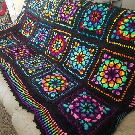 Hantverk Diy, Crocheted Blanket, Crochet Afgans, Crochet Blanket Afghan, Mode Crochet, Crochet Blocks, Crochet Quilt, Afghan Pattern, Crochet Square Patterns