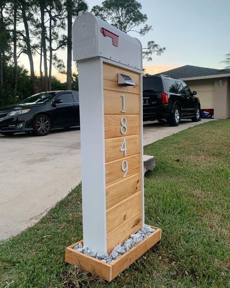 Our CFL01 in White Delivered and Installed #kissimmee #centralflorida #florida #mailbox #mailboxes #mailboxesofinstagram #stand #buzon Drop Box Ideas, Mailbox Stand, Screened In Porch Diy, Mailbox Makeover, Porch Diy, Mailbox Ideas, 2x4 Projects, Mailbox Design, Address Signs