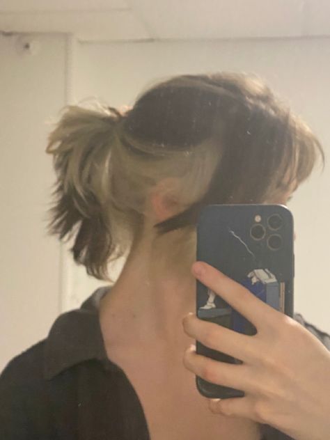 Cute trendy teen hairstyle, teen with brown hair and white dyed hair underneath, messy high ponytail Peekaboo Hairstyle, Messy Hairstyle, Peekaboo Hair, Brown Hair, Hair, White