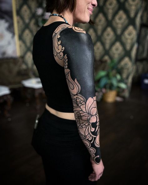 Blacked Out Half Sleeve Tattoo, Black Tattoo With White Ink On Top, Geometric Body Tattoo, Black Out Arm Tattoo Half Sleeves, Tricep Cover Up Tattoo, Dark Half Sleeve Tattoo, Black Botanical Tattoo, Blackout Shoulder Tattoo, Blackout Half Sleeve Tattoo