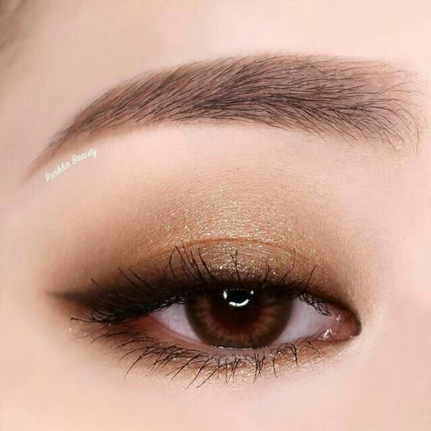 Extreme Make-up, Monolid Eyes, Monolid Makeup, Korean Makeup Tips, Make Up Designs, Korean Eye, Korean Makeup Tutorials, Korean Eye Makeup, Makeup 101