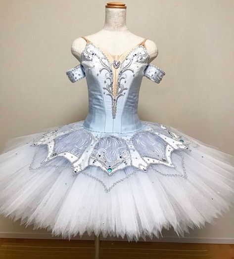 Cinderella Tutu, Ballet Designs, Classical Ballet Tutu, Snowflake Dress, Ballerina Outfit, 12 Dancing Princesses, Dance Competition Costumes, Handmade Tutu, Ballet Beauty