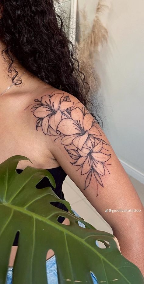 Shoulder To Arm Tattoos For Women, Flower Bicep Tattoo, Line Tattoo Arm, Feminine Arm Tattoos, Inside Bicep Tattoo, Bicep Tattoo Women, Side Arm Tattoos, Classy Tattoos For Women, Women's Shoulder Tattoo