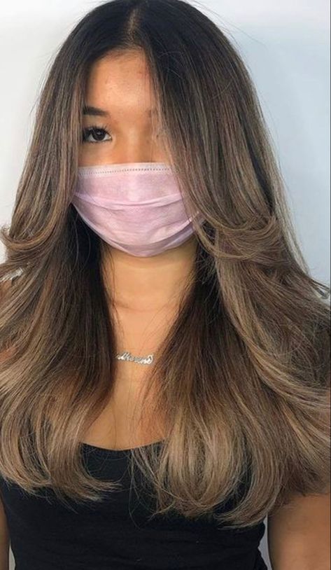 Curtain Bangs And Long Layers, Bangs And Long Layers, Bangs And Balayage, Ash Brown Balayage, Brown Hair Inspo, Layered Haircuts For Medium Hair, Brunette Hair With Highlights, Bangs With Medium Hair, Hairstyles For Layered Hair