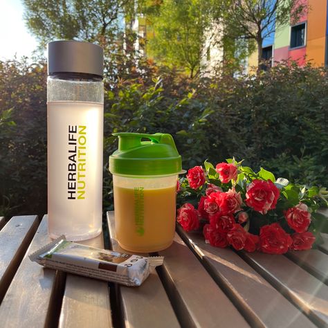 Herbalife Nutrition Aesthetic, Herbalife Aesthetic, Herbalife Protein Bars, Herbalife Meal Plan, Herbalife Diet, Herbalife Products, Instagram Story App, Fit Aesthetic, Nutrition Club