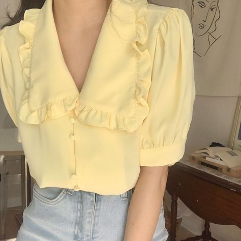 Áo Blu, Short Sleeve Chiffon Blouse, White Chiffon Blouse, Women Shirt Top, Blouse Models, Retro Mode, White Chiffon, Yellow Shirts, Yellow Blouse