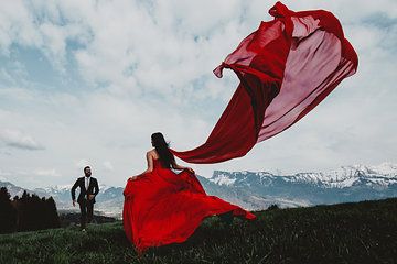 Long Trail Gown, Jaipur Prewedding, Trail Gown, Prewedding Poses, Pre Wedding Photoshoot Beach, Marriage Stills, Couple Travel Photos, Pre Wedding Photoshoot Props, Bridesmaid Photoshoot