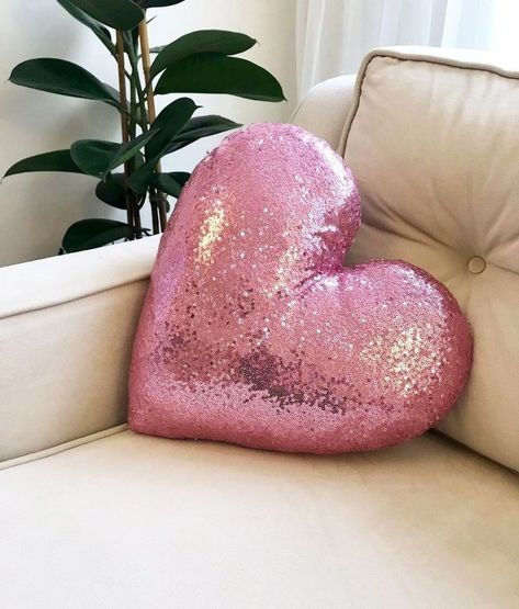 Barbie Apartment, Glitter Pillows, Pillow Living Room, Heart Pillows, Silver Pillows, Girly Room, Lace Heart, Cute Bedroom Decor, Heart Pillow