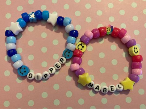 Matching Bracelets Characters, Gravity Falls Bracelet Ideas, Bracket Ideas Beads, Kandi Bracelets Matching, Gorillaz Bracelet, Gravity Falls Bracelet, Bracelet Ideas Kandi, Matching Kandi Bracelets, Kandi Bracelets Ideas