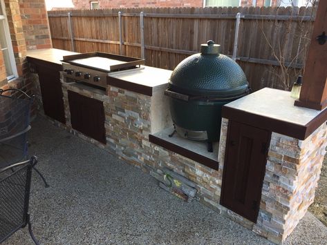 New Outdoor Kitchen & Covered Patio (w/ Pics) — Big Green Egg - EGGhead Forum - The Ultimate Cooking Experience... Backyard Barbeque, Outdoor Cooking Area, Adirondack Furniture, Outdoor Kitchen Countertops, Outdoor Kitchen Decor, Outdoor Kitchen Appliances, Patio Projects, Outdoor Remodel, Summer Backyard