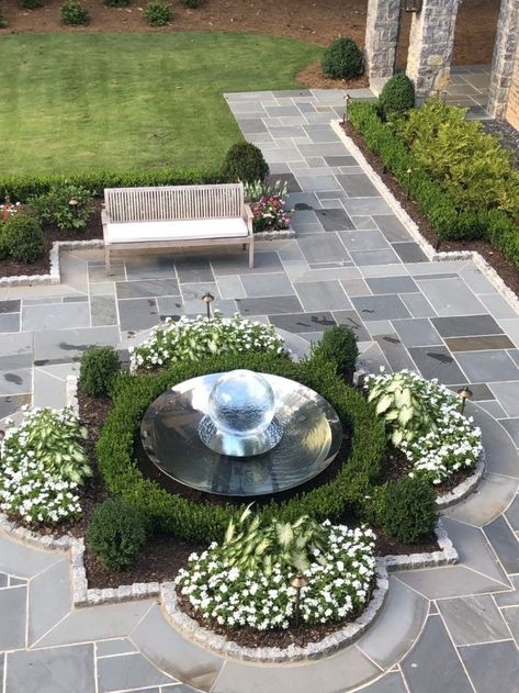 Front Yard Fountain, Yard Fountain, Landscaping With Fountains, Modern Fountain, Fountains Backyard, Fountain Design, Modern Landscape Design, Water Fountains Outdoor, Classic Garden