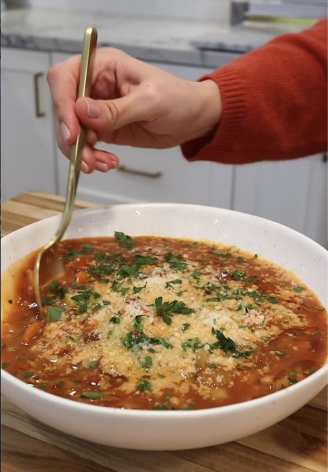 Viral Blue Zones Longevity Minestrone Soup Easy Soup Recipes Quick, Zone Diet Recipes, Minestrone Soup Easy, Blue Zones Diet, Blue Zones Recipes, Paleo Gluten Free Recipes, Minestrone Soup Recipe, Magnolia Bakery, Irish Stew