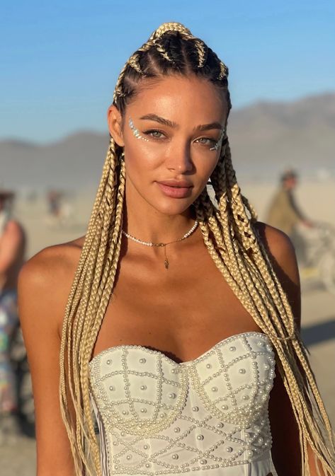 Burning Man Makeup, Burning Man Hair, Man Braids, Festival Hair Braids, Burning Man Style, Afrika Burn, Festival Braids, Style Braids, Burning Man Costume