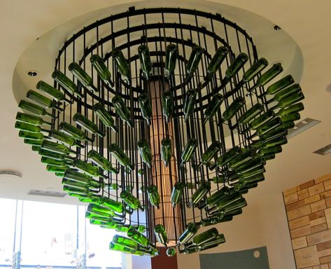 Beer Bottle Chandelier, Wine Bottle Chandelier, How To Make A Chandelier, Chandelier Decorations, Paper Chandelier, Bottle Chandelier, Diy Beer, Recycled Wine Bottles, Empty Wine Bottles