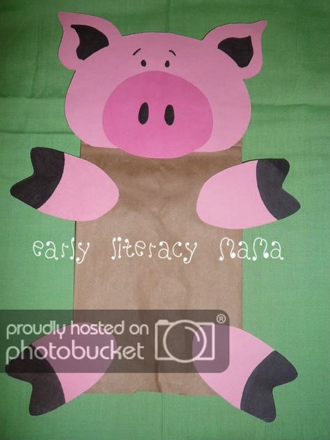 Early Literacy Mama: Fitch and Chip (Wolf and Pig) Paper Bag Puppets Farm Animal Crafts, Farm Craft, Pig Crafts, Farm Preschool, Paper Bag Crafts, Paper Bag Puppets, Farm Activities, Puppet Crafts, Farm Crafts