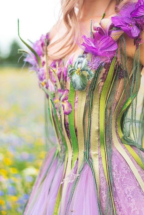 Flower Fantasy Outfit, Sylvie Facon Dress, Fancy Fairy Dress, Floral Fairy Costume, Flower Fairy Cosplay, Celtic Ren Faire, Flower Costume Women, Halloween Costume Ideas Pirate, Fee Costume