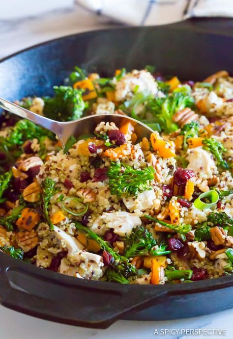 Chicken Broccoli Quinoa, Quinoa Skillet, Broccoli Quinoa, Cook Quinoa, Superfood Breakfast, Chicken Quinoa, Dinner Side, One Skillet Meals, Quick Snack