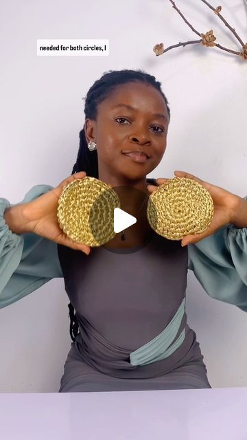 The Crochet Bag Architect🧶 on Instagram: "Fall edition🍁🍂: Metallic Gold and burnt orange. Did you trust the process? Because I literally had to - it’s the first ‘Fola’ mini yet in this color combination 😃  My beginner friendly crochet course and intermediate crochet course (bundle) launches in a few hours! Yes, you can learn to make the displayed design even if you have no prior crocheting skill🙂  Link is in my bio, I look forward to seeing you in class. Lade🫶🏽  Custom bracelet: @beadsbybdl ❤️ Dress: Made by me!😃 @hookedbylade 👗" Mini Bag Crochet, Beginner Friendly Crochet, Custom Bracelet, Looking Forward To Seeing You, Trust The Process, Custom Bracelets, Color Combination, Metallic Gold, Crochet Bag