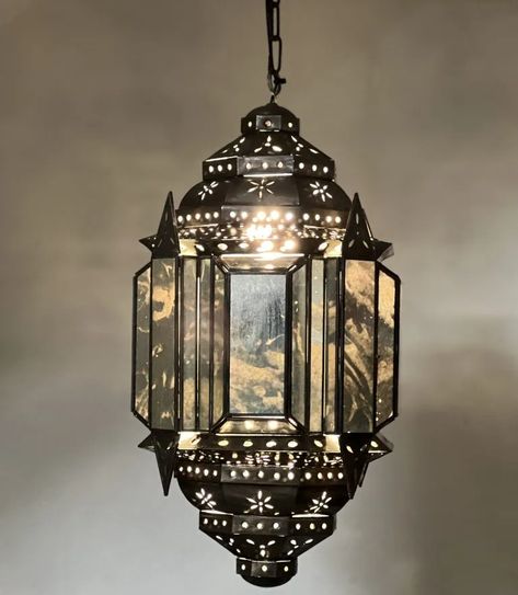 farolprincipelite Gothic Lantern, Hall Chandelier, Arabic Lantern, Turkish Lanterns, Glass Hanging Lamp, Moroccan Lighting, Traditional Lanterns, Lamp Handmade, Whimsical Home