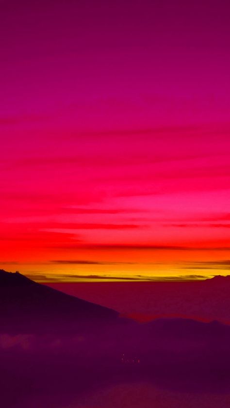 Pink Sunset Tattoo, Garden Ceiling, Sunset Iphone Wallpaper, Sea Mountain, Paradise Pictures, Iphone 5s Wallpaper, Naruto Wallpaper Iphone, York Wallpaper, Mountain Sunset