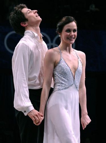 Ice Dance Dresses, Virtue And Moir, Tessa Virtue Scott Moir, Tessa And Scott, Tessa Virtue, Dinner Gown, Scott Moir, Jack And Elizabeth, Skating Aesthetic