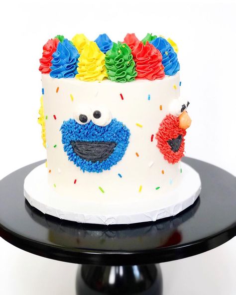 Sesame Birthday Cake, Small Sesame Street Cake, Sesame St Birthday Cake, Sesame Street Birthday Pictures, 2nd Sesame Street Birthday Party, Sesame Street Buttercream Cake, Easy Sesame Street Cake, Sesame Street Birthday Party Cake, Simple Sesame Street Birthday Party