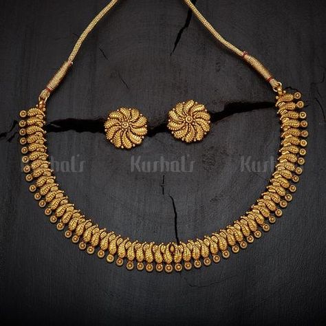 Traditional Jewelry Antique, Cool Jewelry Unique, Edgy Engagement Ring, Trendy Gold Necklace, Engagement Ring Non Traditional, Necklace Set Indian Bridal Jewelry, Indian Gold Necklace Designs, Aesthetic Edgy, Delicate Gold Jewelry