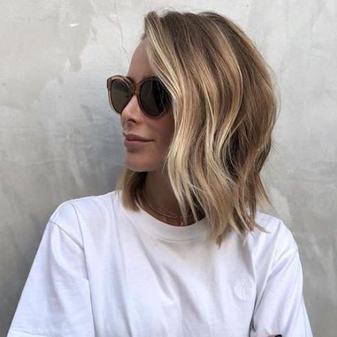 Lob Haircut, Penteado Cabelo Curto, Popular Hairstyles, Southern Living, Hair Dos, Bob Hairstyles, Medium Length Hair Styles, Hair Goals, Hair Trends