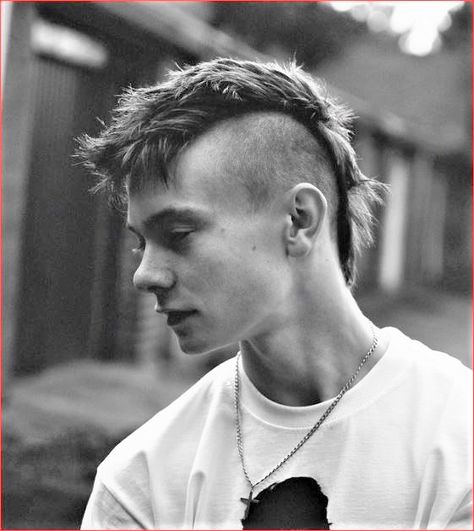 Punk Haircut, Mohawk For Men, Mohawk Haircut, Mohawk Mullet, Mohawk Hairstyles Men, Mullet Haircut, Mohawk Hairstyles, Men Haircut Styles, Hairstyles Men