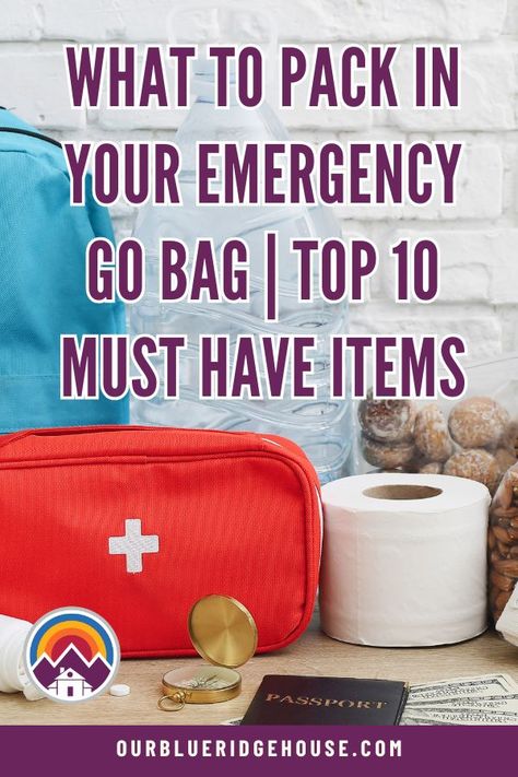 Having an emergency Go Bag packed and ready is essential in situations where you may need to leave home or reach safety quickly. Emergency Purse Essentials, Emergency Bug Out Bag, Family Emergency Go Bag, Emergency Car Bag For Women, To Go Bags Emergency, Emergency Go Bag Checklist, Go Bag Emergency, Go Bag Checklist, Go Bag List