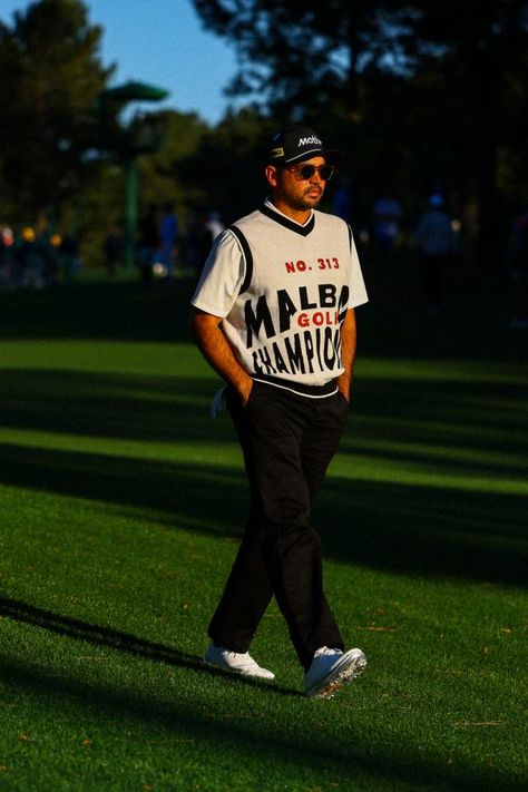 Masters 2024: Jason Day’s pants are the talk of the golf world Cool Golf Outfit Men, Golf Wear Men, Men’s Golf, Golf Style Men, Golf Outfit Men, Golf Aesthetics, Golf Fits, Golf Fashion Men, Boy Street Style