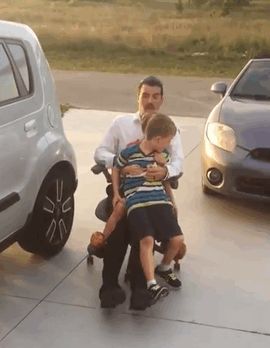 Parenting Fail Bike Fails, Parenting Fail Quotes, Funny Kid Fails, Funny Bike Fails Videos, Skateboarding Fails, Parenting Adult Children, Love And Logic, Strong Willed Child, Parenting Plan