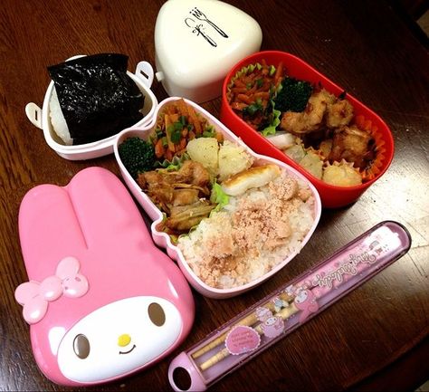 Bento Aesthetic, Cute Bento, Kawaii Cooking, Kawaii Sanrio, Cute Snacks, Japanese Snacks, Kawaii Food, Food Obsession, Cafe Food