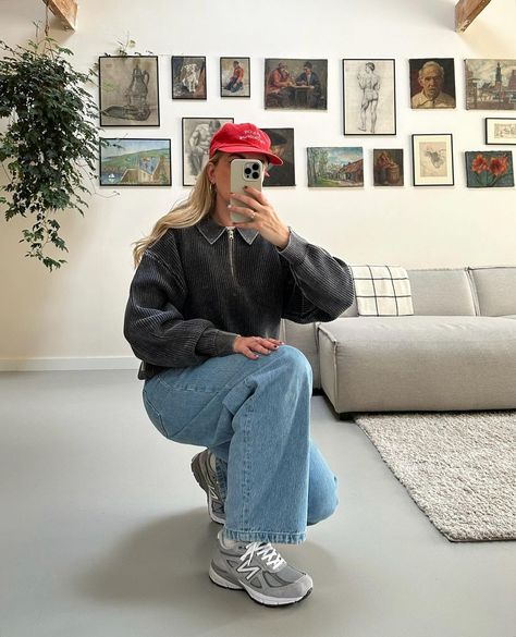 Same shoe, different day 💯

IG📸: rachel.spanjersberg Dad Shoes Outfit Women, Dad Shoes Outfit, New Balance 990, New Balance Outfit, Drip Drip, Daily Outfit Inspiration, Chill Fits, Casual Work Outfit, Streetwear Outfits