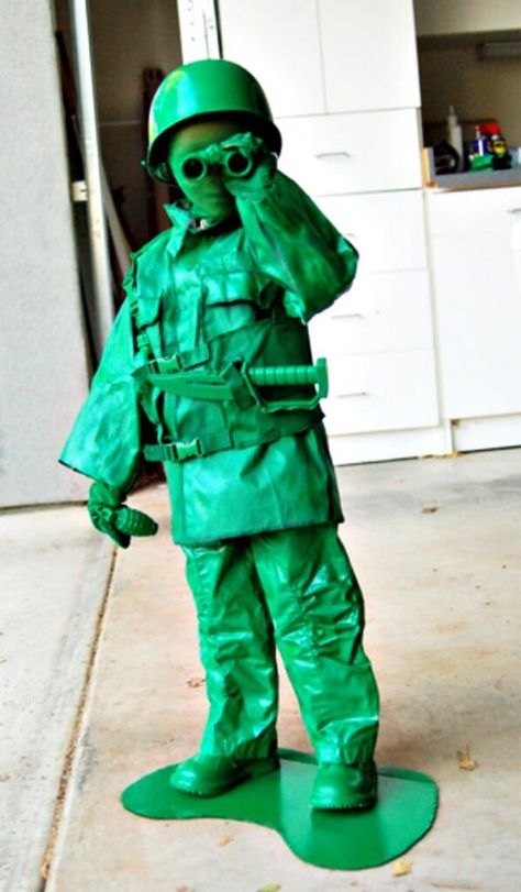 Toy Army Man Halloween Costume  and other DIY Halloween Costumes!  #halloweencostumeforboys #kidsdiyhalloweencostume #diyhalloween #halloweencostumes #easyhalloweencostumes Army Guy Costume, Army Man Costume, Army Men Costume, Army Halloween, Army Halloween Costumes, Halloween Costume Ideas For Kids, Best Diy Halloween Costumes, Costume Ideas For Kids, Plastic Army Men