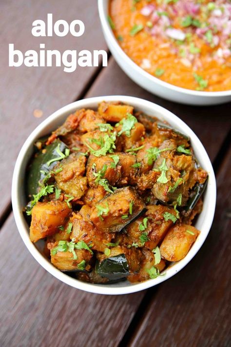 aloo baingan recipe Brinjal Recipes Indian, Aloo Baingan, Baingan Recipe, Indian Main Course, Brinjal Curry, Aloo Recipe, Dry Curry, Vegan Curry Recipes, Aloo Recipes