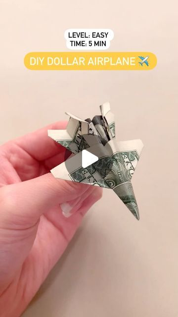 Valentina Balance on Instagram: "DIY money airplane ✈️ #giftideas #diygifts #stockingstuffers" Money Origami Diy, Money Oragami Ideas, Money Origami Easy Step By Step, Money Folding Ideas, Money Airplane, Oragami Money Easy, Harper Preppy, Money Birthday Gift Ideas, Money Origami Easy