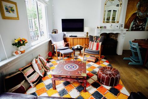 Wooden Living Room Table, Moroccan Decor Living Room, Classic Furniture Living Room, 17th Century House, Wooden Living Room, Gravity Home, Vintage Lounge Chair, Moroccan Decor, Room Accessories