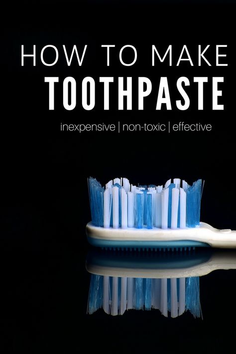 Whip together this easy homemade toothpaste with just 3 simple ingredients! How To Make Toothpaste, Coconut Oil Toothpaste, Homemade Coconut Oil, Homemade Toothpaste, Body Powder, Beauty Items, Diy Natural Products, Body Butter, Easy Homemade