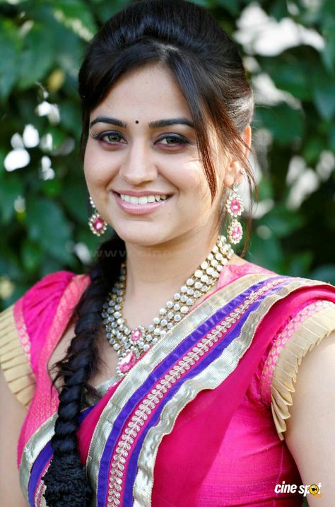 Aksha Pardasany, Hd Images, Statement Necklace, Saree, Actresses, Long Hair Styles, Hair, Beauty