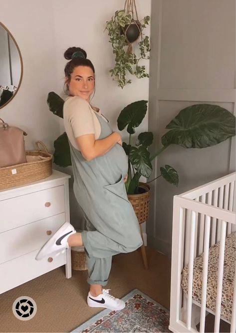 Cute Bump Outfits Summer, Aesthetic Pregnancy Outfit, Spring Maternity Outfits Plus Size, Maternity Outfits Summer Plus Size, Late Summer Maternity Outfits, Pregnant In Summer Outfits, Maternity Trendy Outfits, Pregnancy Summer Outfit, Plus Size Maternity Clothes Summer