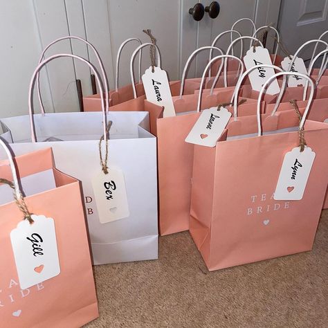 Hens Weekend Gift Bags, Hen Party Goody Bags, Hen Do Bags, Hen Gift Bags, Hen Do Bags Fillers, Hen Do Goody Bags, Hen Do Party Bags, Hen Do Party Bags Abroad, Welcome Bags